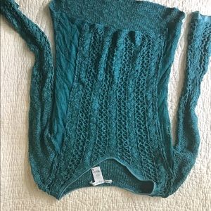 American rag sweater teal in color size small
